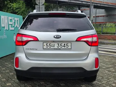 Kia Sorento 2013, 120381 км, за 5009.11 USD