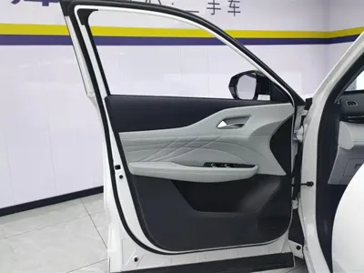 Changan UNI-Z New Energy 2025, 3300 км, за 13250.81 USD - фото 7