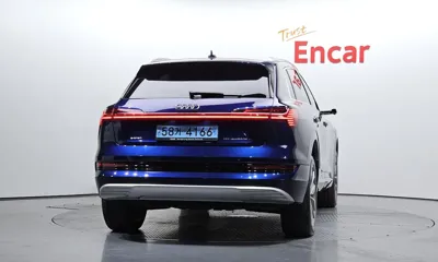 Audi e-tron 2021, 82864 км, за 28558.44 USD