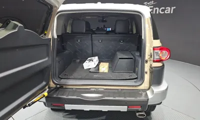 Toyota FJ Cruiser 2013, 57512 км, за 29253.06 USD - фото 20