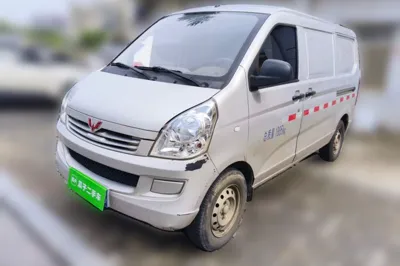 Wuling Rongguang S · 2023 год
