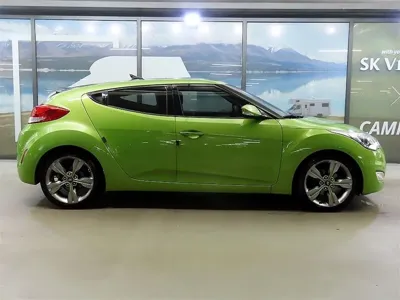 Hyundai Veloster 2012, 124951 км, за 1983.08 USD