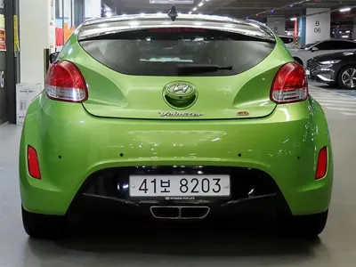 Hyundai Veloster 2012, 124951 км, за 1983.08 USD