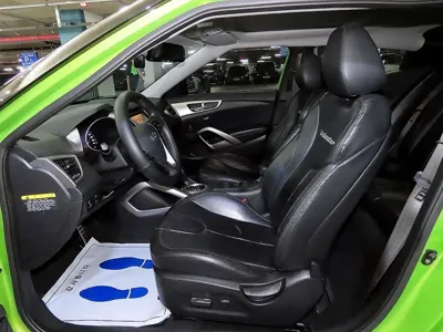 Hyundai Veloster 2012, 124951 км, за 1983.08 USD - фото 6