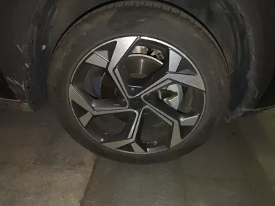 Geely Auto FX11 · 2023 год