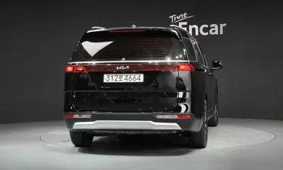 Kia Canival 2023, 79610 км, за 18171.62 USD