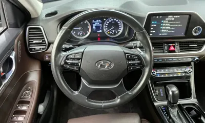 Hyundai Grandeur 2018, 126876 км, за 9124.33 USD - фото 14