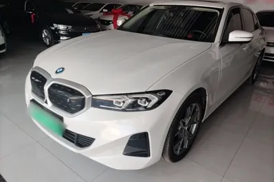 BMW i3 · 2022 год