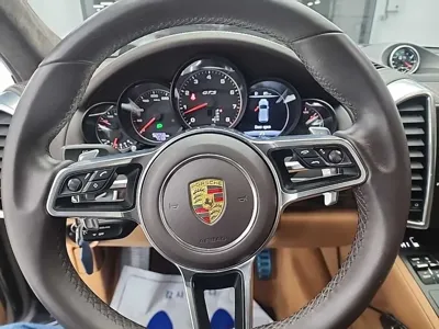 Porsche Cayenne 2016, 92043 км, за 23987.51 USD - фото 9