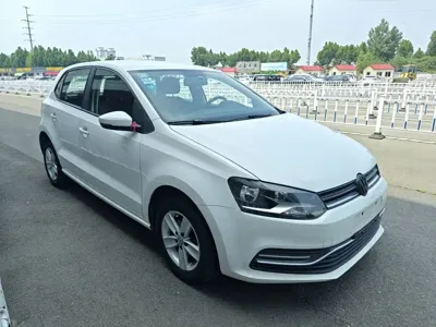 Volkswagen Polo 2016, 82600 км, за 3051.77 USD