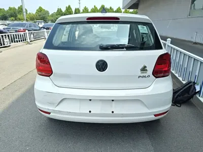 Volkswagen Polo 2016, 82600 км, за 3051.77 USD - фото 6
