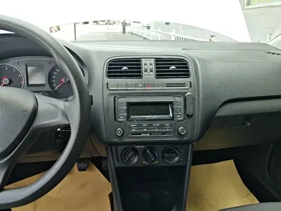Volkswagen Polo 2016, 82600 км, за 3051.77 USD - фото 13