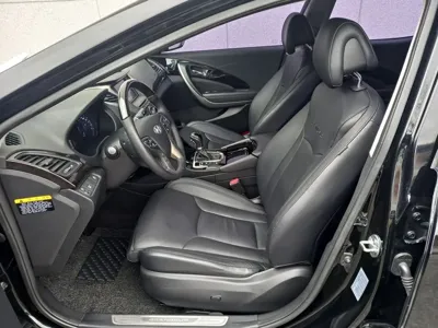 Hyundai Grandeur 2012, 108000 км, за 3567.89 USD