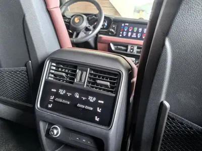 Porsche Cayenne 2024, 23000 км, за 101206.69 USD - фото 12