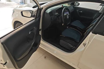 Volkswagen Polo 2016, 80600 км, за 6563 USD - фото 23