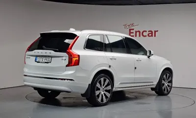 Volvo XC90 2025, 7722 км, за 49765.85 USD