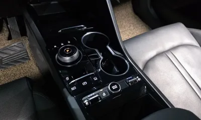 Kia K5 2020, 95077 км, за 10423.46 USD - фото 9