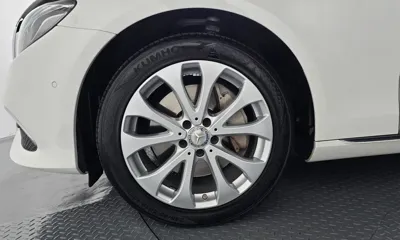 Mercedes-Benz E-Class 2017, 78829 км, за 17001.44 USD