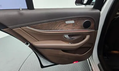 Mercedes-Benz E-Class 2017, 78829 км, за 17001.44 USD - фото 25