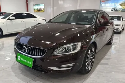 Volvo S60 · 2019 год