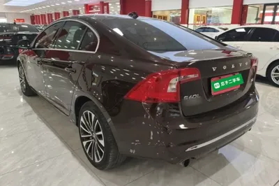 Volvo S60 2019, 114300 км, за 10970 USD