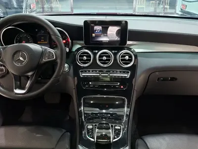 Mercedes-Benz GLC 2017, 220000 км, за 12036.26 USD