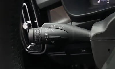 Volvo XC40 2024, 15137 км, за 32232.85 USD - фото 30