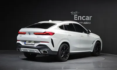 BMW X6 2023, 24748 км, за 57152.29 USD