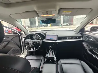 MG MG5 2023, 40000 км, за 5428.88 USD