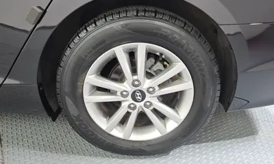 Hyundai Sonata 2016, 128504 км, за 5530.95 USD - фото 21