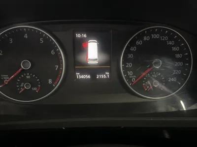 Volkswagen Multivan 2019, 134100 км, за 38187 USD - фото 7