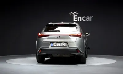 Lexus UX 2025, 13554 км, за 29415.67 USD