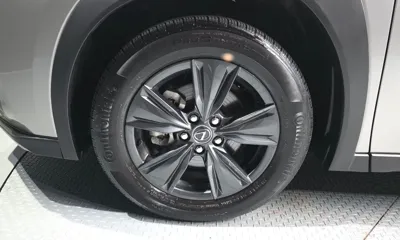 Lexus UX 2025, 13554 км, за 29415.67 USD