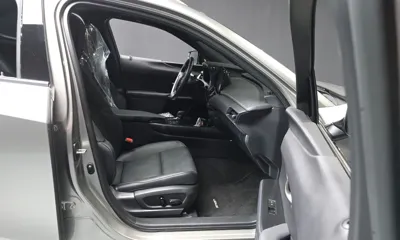 Lexus UX 2025, 13554 км, за 29415.67 USD - фото 11