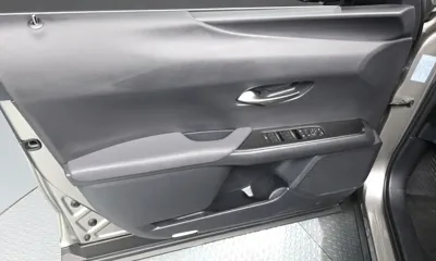 Lexus UX 2025, 13554 км, за 29415.67 USD - фото 24