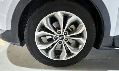 Hyundai Santafe 2015, 107742 км, за 7557.01 USD