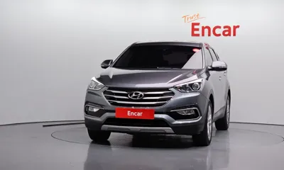 Hyundai Santafe 2016, 215526 км, за 4853.43 USD