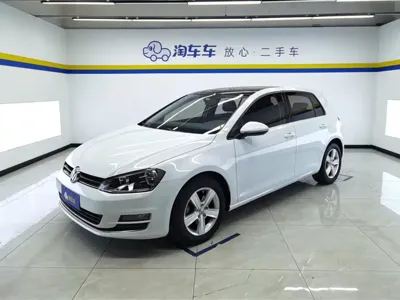 Volkswagen Golf · 2015 год