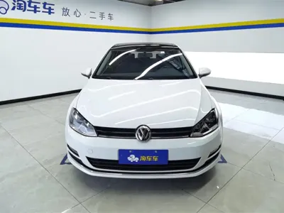 Volkswagen Golf 2015, 96700 км, за 5105.85 USD