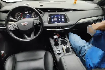 Cadillac XT4 2018, 52500 км, за 12069 USD - фото 9