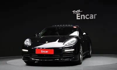 Porsche Panamera 2016, 91448 км, за 19139.06 USD
