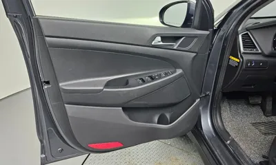 Hyundai Tucson 2018, 110338 км, за 8664.83 USD - фото 24