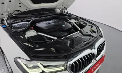 BMW 5-Series 2021, 38759 км, за 23387.63 USD - фото 6