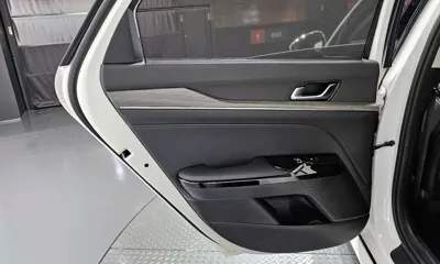 Kia K5 2024, 7744 км, за 20021.01 USD - фото 25