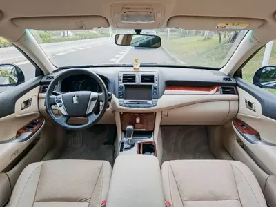 Toyota Crown 2014, 108000 км, за 15912.99 USD