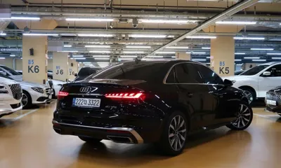 Audi A4 2023, 33716 км, за 20349.22 USD