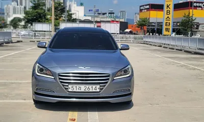 Hyundai Genesis 2016, 131203 км, за 8794.79 USD