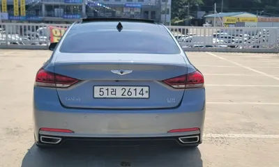 Hyundai Genesis 2016, 131203 км, за 8794.79 USD