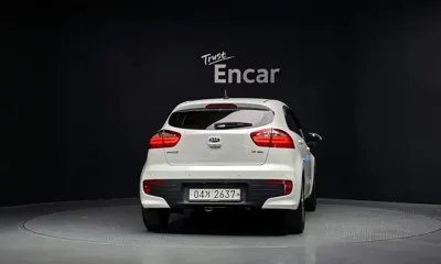 Kia Pride 2017, 60122 км, за 5529.54 USD