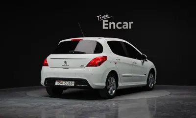 Peugeot 308 2014, 155343 км, за 2114.3 USD